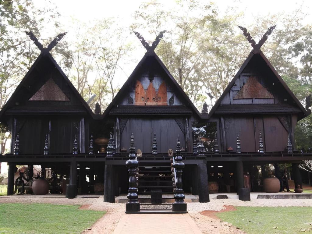 Meesuk Chiangrai Hotel Chiang Rai Exterior photo